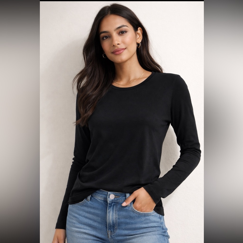 Quince Black Long Sleeve Crewneck Top